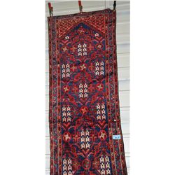 Hand knotted persian area rug