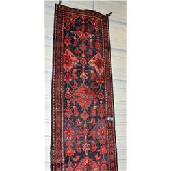 Hand knotted persian area rug