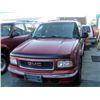 Image 1 : 1997 GMC Jimmy Red Aircared, Out of Province; now BC registered 233 015km