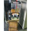 Image 1 : Coin operated hot nuts vending machine
