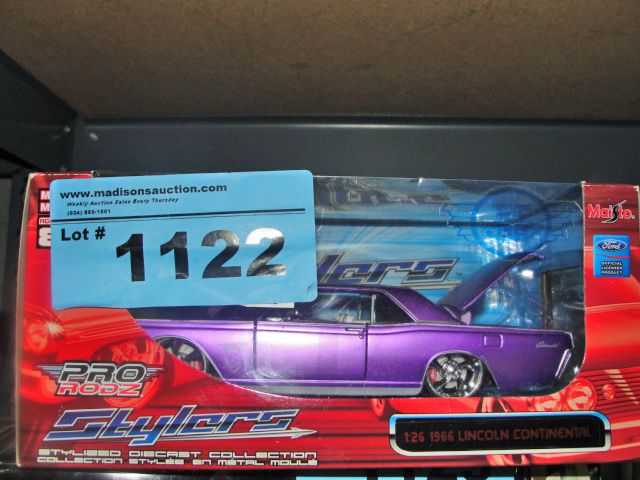 Pro Rods 1966 lincoln contennental diecast metal collectors car