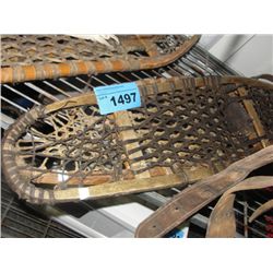 One pair of vintage snow shoes