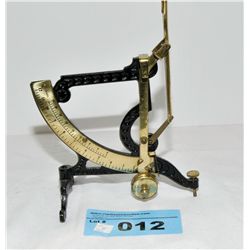 Early 1900s weigh scale