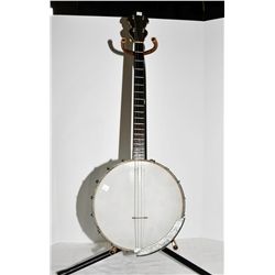 Weymann and Sons early 1900 banjo; complete with