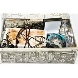 Box of Estate Jewellery