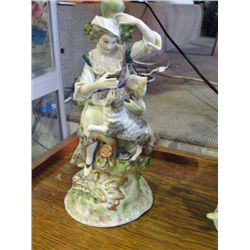 Meissen fine porcelain figurine