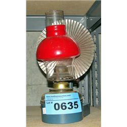 Early 1900s oil lamp with reflector