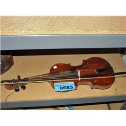 Violen with bow