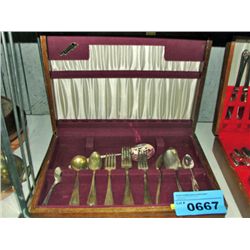 Silver plate cutlery set with case