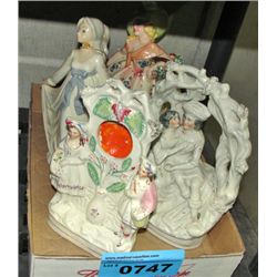 Box of 4 ceramic figurines