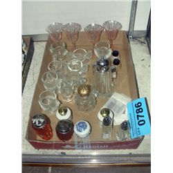 Box of collectable glassware and misc decorative