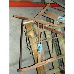 Wood handled swede saw