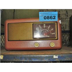 Vintage northern electric baby champ table radio
