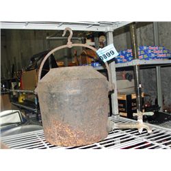 Early 1900 cast iron pot with spout