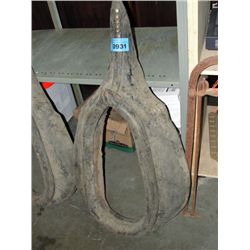 Show harness