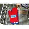 Image 1 : 4 new assorted oven mitts