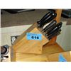 Image 1 : Slightly used knife block set with 7 high quality