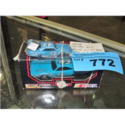 Nascar richard petty 1970 super bird diecast
