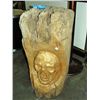 Image 1 : Carved log