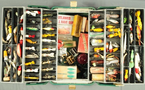 full fishing tackle box