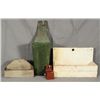 Image 1 : Collection of 4 Wall Pockets