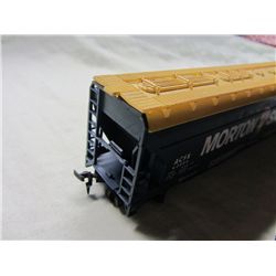 HO SCALE Tyco Covered Hopper