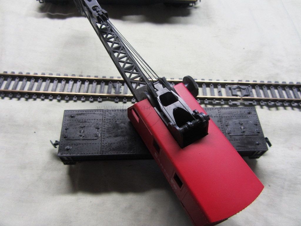 HO SCALE Tyco Crane & Boom Tender