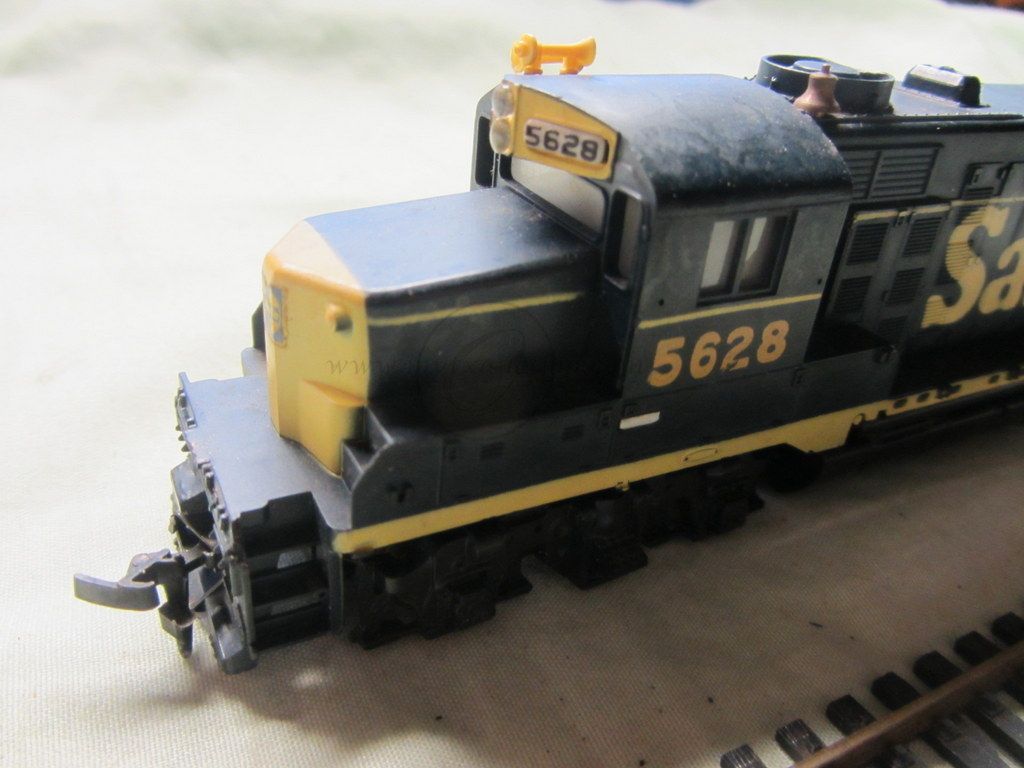 HO SCALE Tyco Diesel Engine