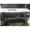 Image 8 : REDBOX Goodyear Transport