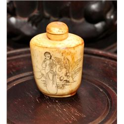 Chinese bone or ivory carved snuff bottle with stopper