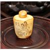 Image 2 : Chinese bone or ivory carved snuff bottle with stopper
