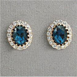 GT0522120009 Luxurious Oval cut Swarovski Crystal Stud