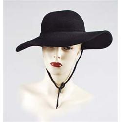 Katharine Hepburn hat for "Laura Lansing Slept Here" designed by Noel Taylor