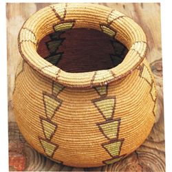 Geometric basket, 11  diameter, early Alasken