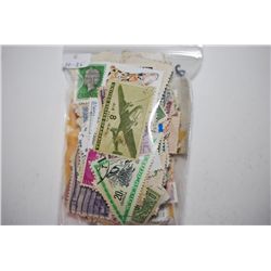 US & Foreign Postage Stamps; Various Dates, Amts, People, Etc.; Lot of 200; EST. $10-25