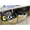 Image 2 : LOT OF ASSORTED EXTENSION CORDS & POWER BARS