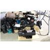 Image 2 : LARGE LOT OF SUB. PUMPS