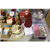 Image 2 : LARGE LOT OF CHRISTMAS DECORATIONS