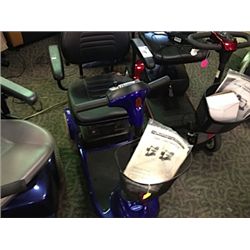 INVACARE LYNX ELECTRIC SCOOTER