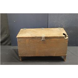EARLY COUNTRY STORAGE BOX W/ BOOT JACK SIDES - 22.5" X 11.5"
