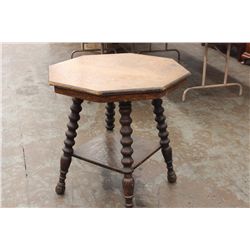 OCTAGON OAK STAND W/ SPOOL LEGS