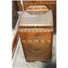 Image 6 : BEAUTIFUL 5 PIECE DECO BEDROOM SET