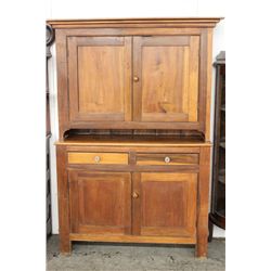 STEP BACK DOUBLE DOOR CABINET W/ SANDWICH GLASS KNOBS