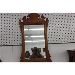 CHIPPONDALE STYLE MIRROR GIVEN AS A GIFT 1938 MAHOGANY