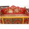 Image 2 : HIGHLY DECORATED BLANKET BOX