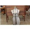 Image 1 : ADJUSTABLE DRESS FORM