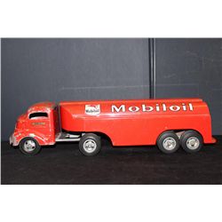 MOBIL GAS TOY TRUCK