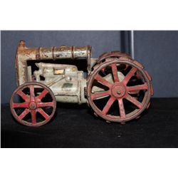 EARLY ARCADE TRACTOR NEEDS PAINT OTHERWISE MINT NO DAMAGE