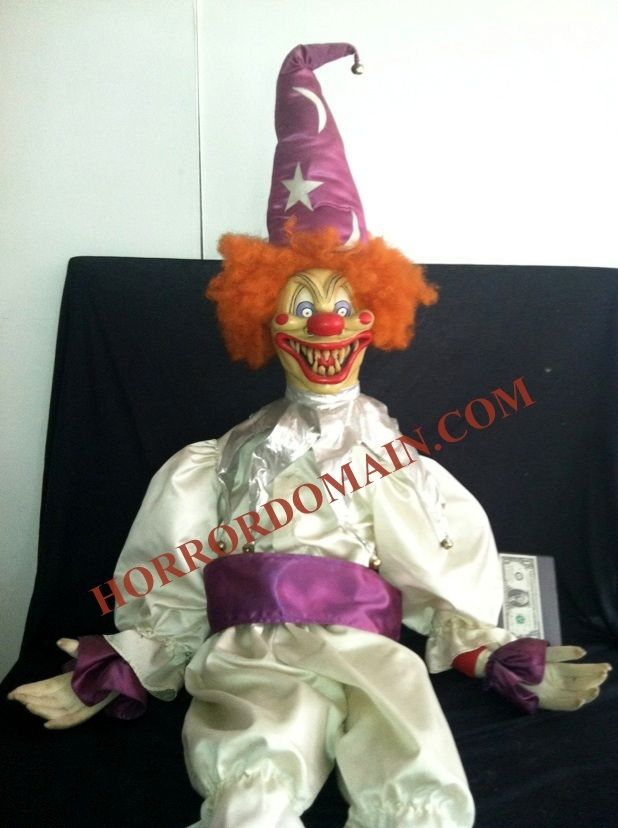 SCARY MOVIE 2 SCREEN USED & MATCHED POLTERGEIST EVIL CLOWN PUPPET