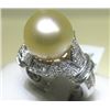 Image 1 : 18K GOLD PEARL AND DIAMOND RING